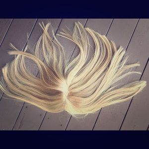 Blond topper. Rémy hair.